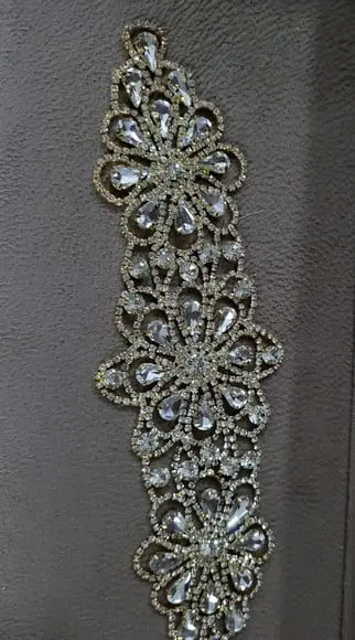 Aplique de Strass Dourado