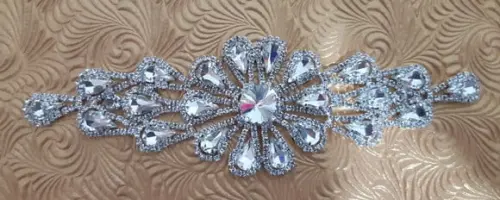 Aplique Flor de Strass para vestido de noiva ou festa