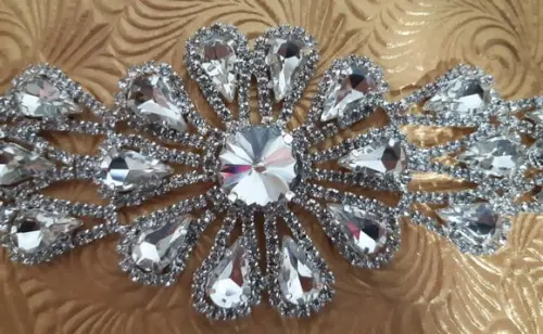 Aplique Flor de Strass para vestido de noiva ou festa