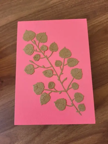 Aplique Folhas em Papel Kraft (2 Modelos)