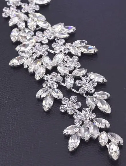 Aplique Folhas de Strass Prata