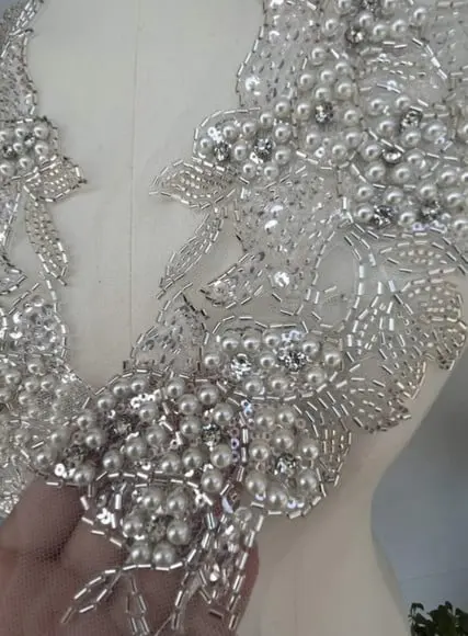 Apliques Bordados com Pedras e Pérolas (2 Peças)