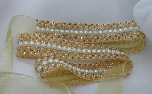 Cinto De Strass Dourado E Pérolas
