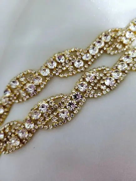 Cinto de Strass Dourado Trançado