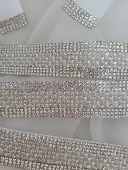 Cinto de Strass e Mini Pérolas Sob Medida