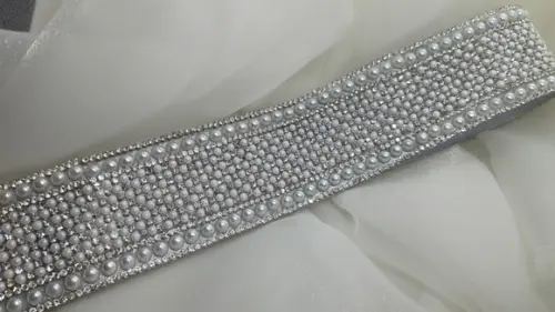 Cinto de strass e pérolas largo Fita Prata Pronta Entega