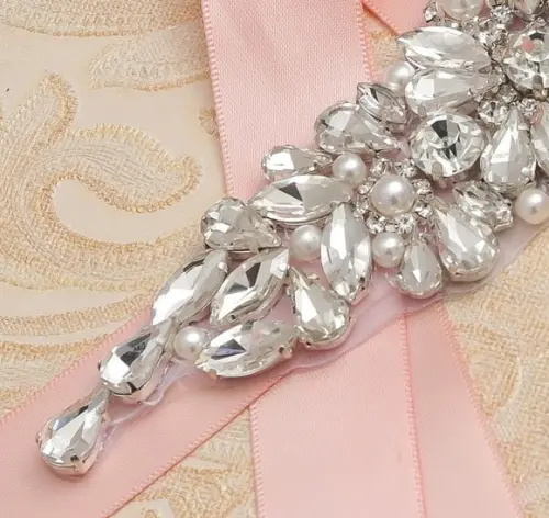 Cinto de strass e pérolas prata