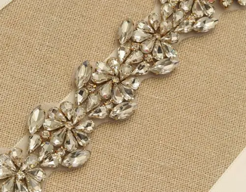 Cinto de Strass em Metal Dourado