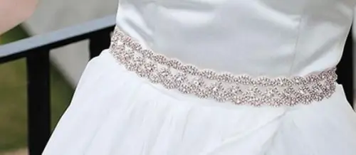 Cinto de strass flores trançadas rosé