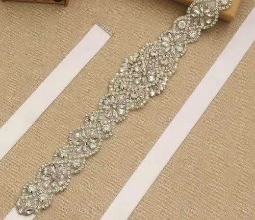 Cinto de Strass Prata Aplique Grande 57cm