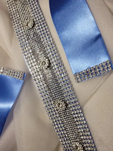 Cinto de strass prata largo 4cm com flores 3D