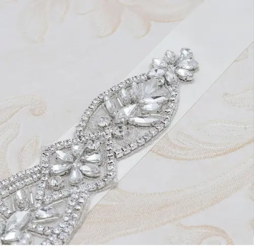 Cinto de strass prata luxuoso