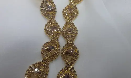 Cinto de Strass Trançado Dourado