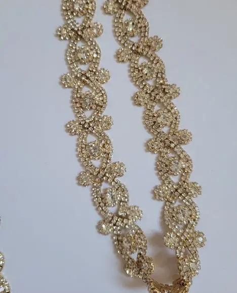 Cinto Dourado Renda de Strass