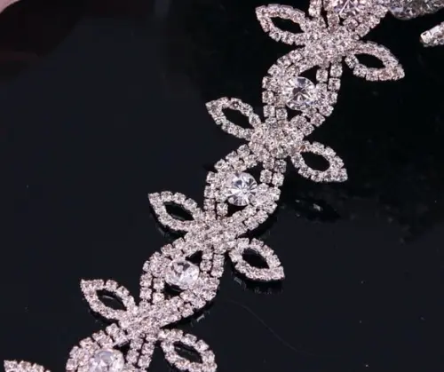 Cinto Flores de strass Prata, Dourado ou Rosé Gold