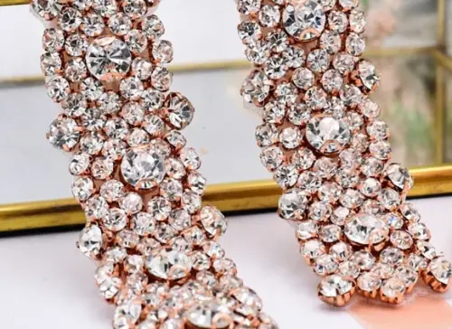 Cinto Luxuoso de Strass Rosé Gold