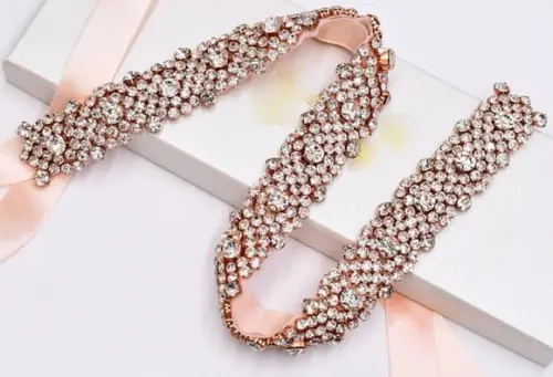 Cinto Luxuoso de Strass Rosé Gold