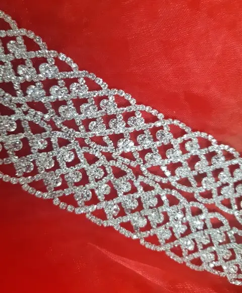 Cinto prata rendado de strass