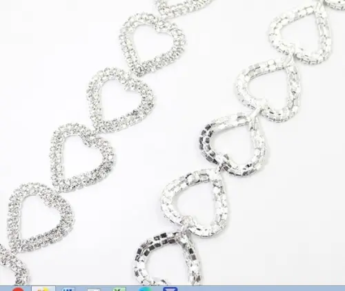 Cinto Renda De Corações Em Strass 90cm