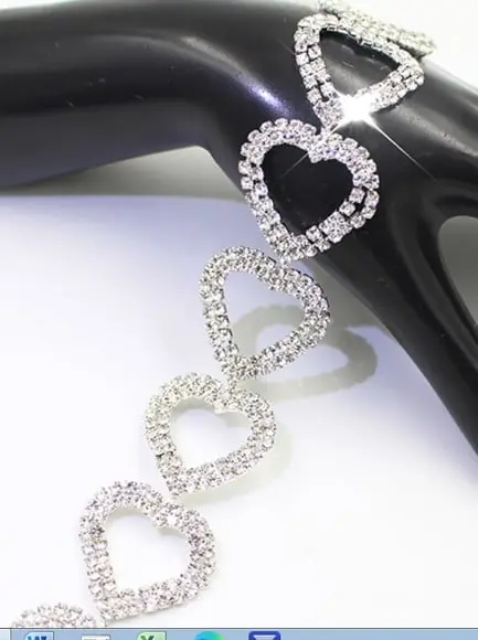 Cinto Renda De Corações Em Strass 90cm