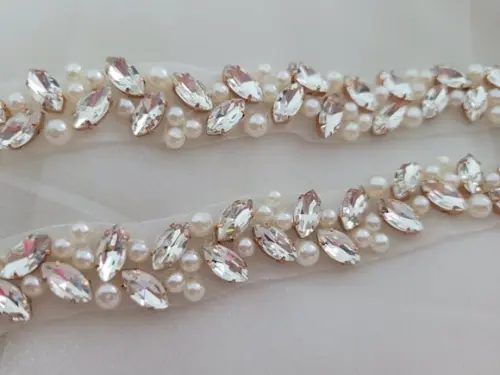 Cinto Rose Gold Bordado com Pedras e Pérolas