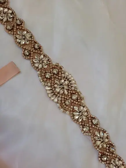 Cinto Rose Gold com Pedras e Pérolas Aplique 52cm