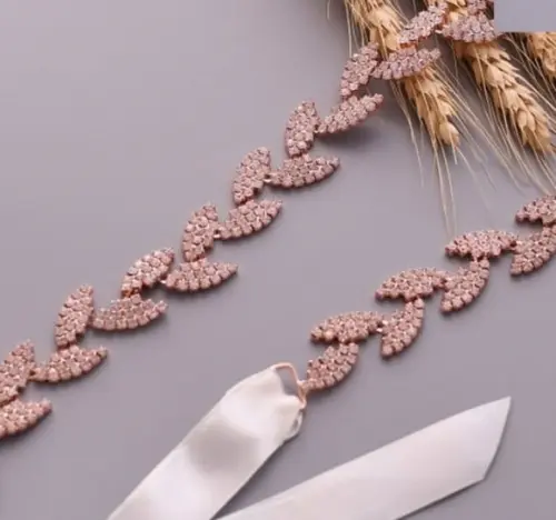 Cinto Rosé Gold Folhas de Strass