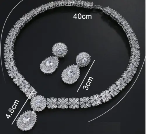 Conjunto Colar, Brinco e Pulseiras de Zircônia