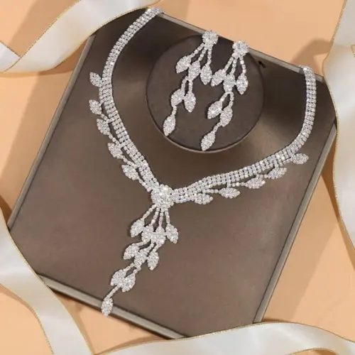 Conjunto Colar e Brincos Luxuoso