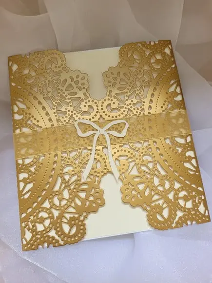 Convite Cor Ouro Velho Completo, Incluindo Impressão e Arte