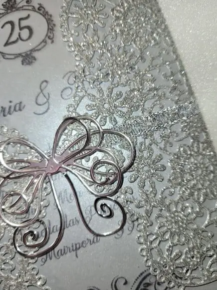 Convite Prateado Flores com Glitter
