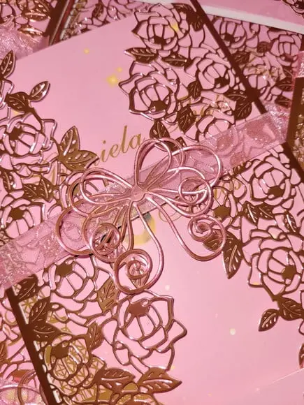 Convite Rosa em Papel Laminado