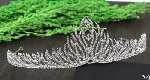 Coroa Tiara Fios de strass