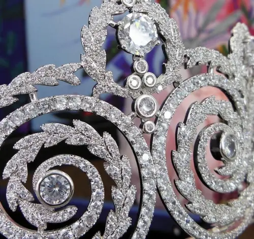 Coroa Tiara Renda de zircônia