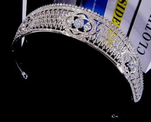 Coroa Tiara Rendada de Strass prata