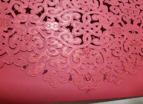Envelope Rendado Vermelho para convite