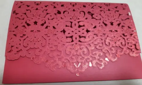 Envelope Rendado Vermelho para convite