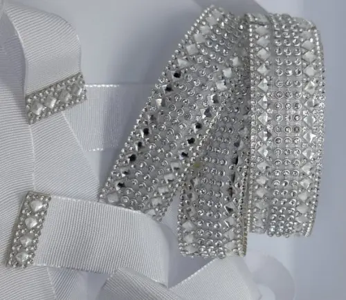 Kit com 2 Cintos Prata com Strass e Mini Espelhos
