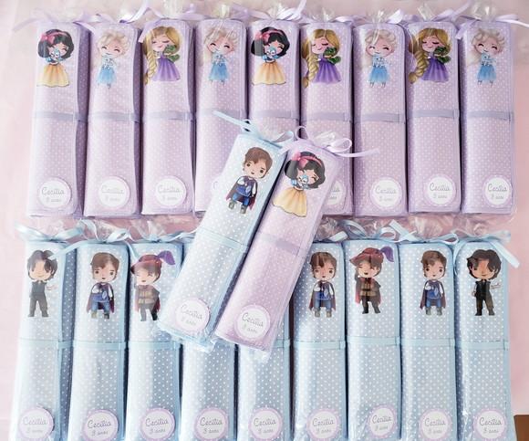 Lembrancinha Mini Lousa de Tecido Princesas