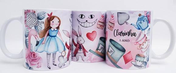 Caneca Alice no País das Maravilhas