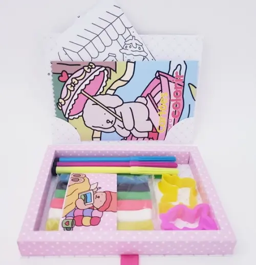 Lembrancinha Aniversario Bobbie Goods Kit Pintura Massinha