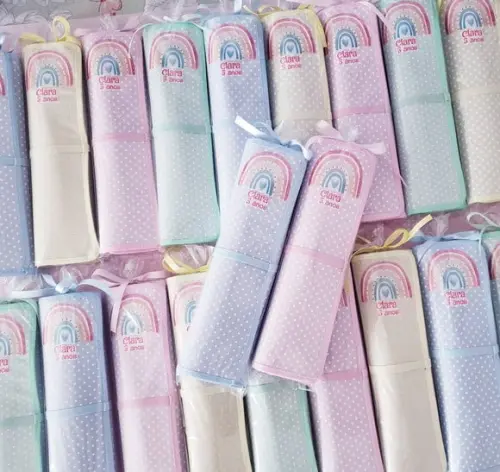 Lembrancinha Mini Lousa de Tecido Arco Iris