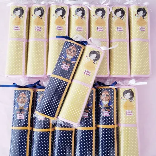 Lembrancinhas Mini Lousa de Tecido Bela e a Fera