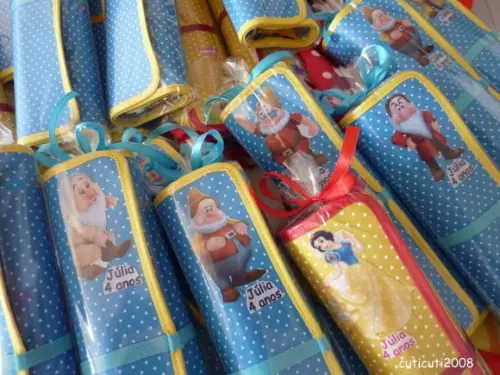 Mini Lousa de Tecido Branca de Neve e Sete Anões