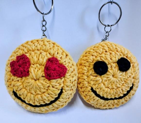 Chaveiro Emoji de Crochê (peça)