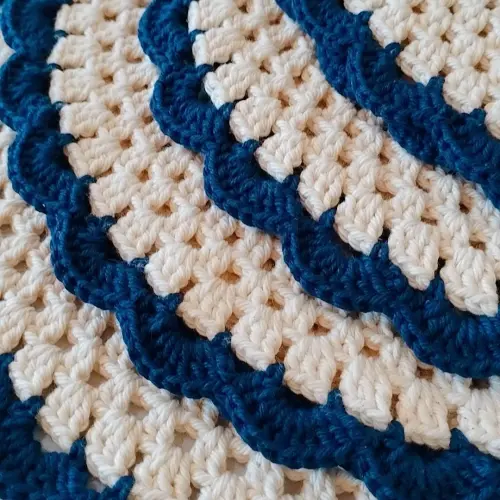 Jogo Americano Cru com Azul de crochê (peça)