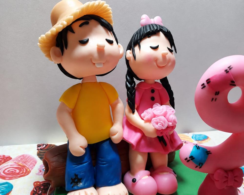 Topo de bolo Menina Caipira
