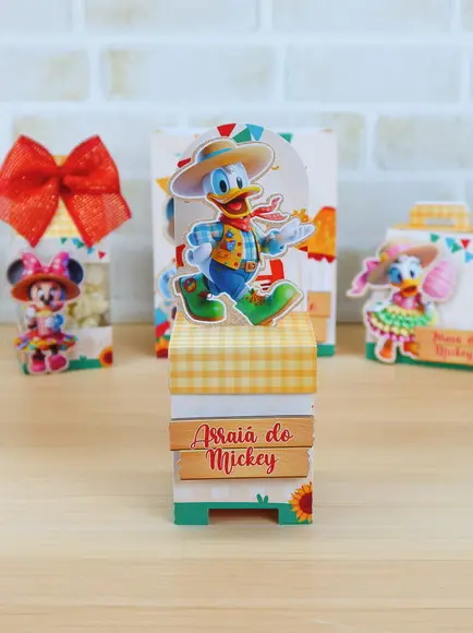 Arquivo de Corte Arraiá da Turma do Mickey (compre 1 Lev+11