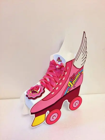 Arquivo de corte Caixa patins soy luna ( LEIA A DESCRIÇÃO