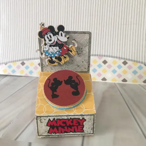 arquivo de corte mickey e minnie namorados ( LEIA A DESCRIÇÃ